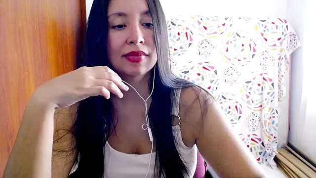 emely sexx20 online show from March 2, 4:53 pm