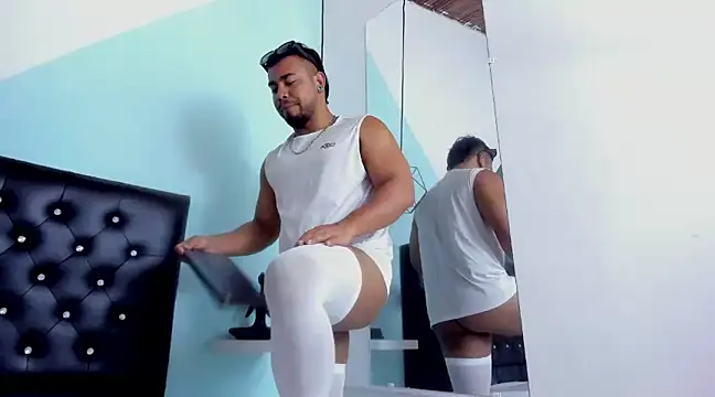 BrianMalonee online show from January 22, 4:33 pm