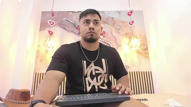 BrianMalonee online show from February 14, 12:02 pm