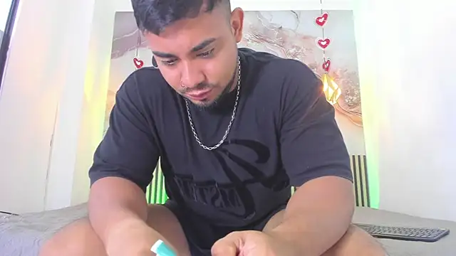 BrianMalonee online show from April 14, 12:22 pm