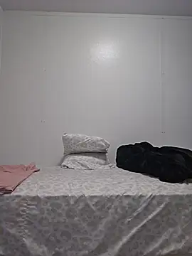 Edw95S online show from July 18, 4:49 am