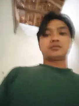 Snapshot of jojokom99 chatting on July 3, 8:43 am jojokom99 online show from July 3, 8:43 am