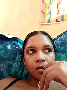 Indianqueen03 online show from May 6, 12:32 pm
