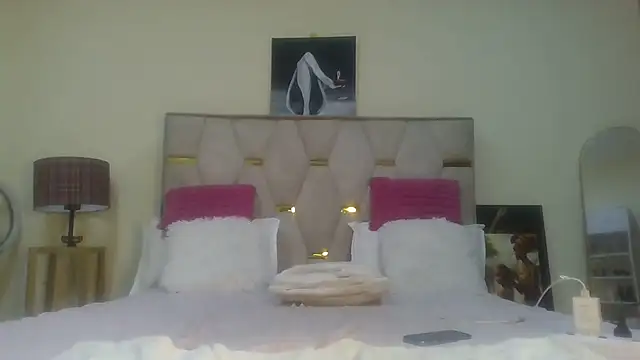 Fine assie online show from March 9, 2:54 pm