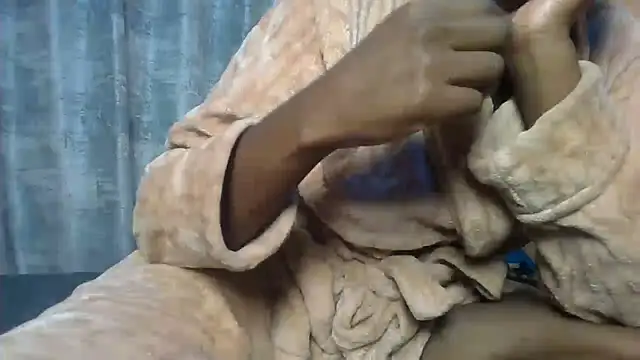 Fine assie online show from April 1, 10:29 pm