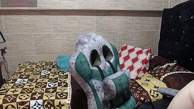 Snapshot of pretty_cristal69 chatting on January 25, 1:54 am pretty cristal69 online show from January 25, 1:54 am