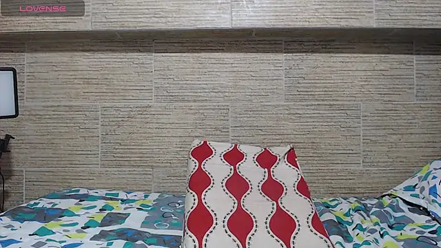 Snapshot of pretty_cristal69 chatting on January 31, 10:52 pm pretty cristal69 online show from January 31, 10:52 pm