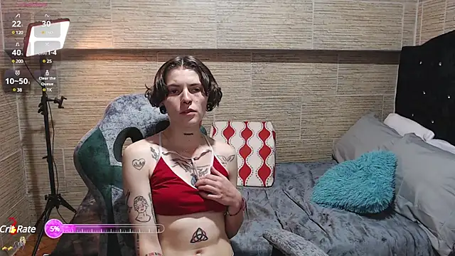 Snapshot of pretty_cristal69 chatting on February 15, 2:44 pm pretty cristal69 online show from February 15, 2:44 pm