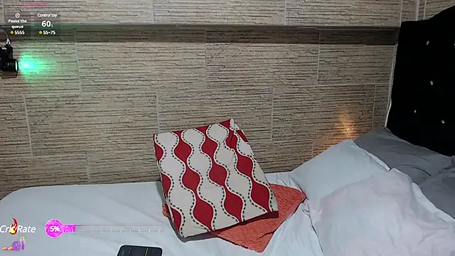 Snapshot of pretty_cristal69 chatting on March 18, 1:32 am pretty cristal69 online show from March 18, 1:32 am