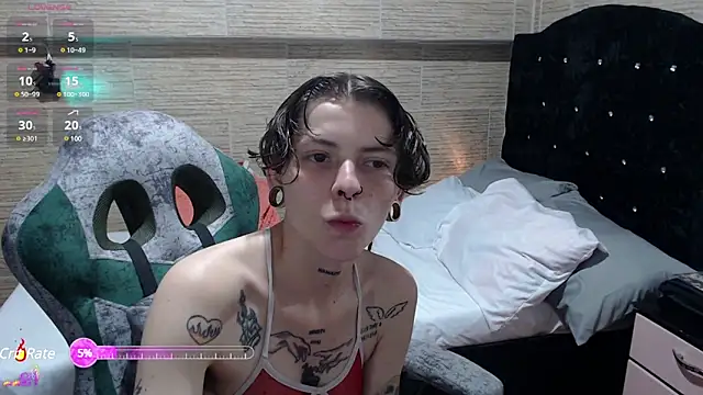 Snapshot of pretty_cristal69 chatting on March 21, 11:23 pm pretty cristal69 online show from March 21, 11:23 pm