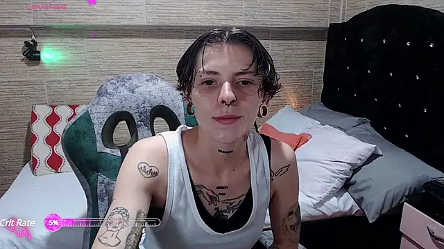 Snapshot of pretty_cristal69 chatting on March 22, 11:09 pm pretty cristal69 online show from March 22, 11:09 pm