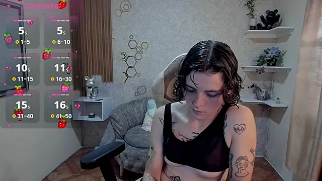 Snapshot of pretty_cristal69 chatting on September 13, 10:31 pm pretty cristal69 online show from September 13, 10:31 pm