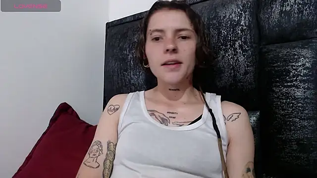 Snapshot of pretty_cristal69 chatting on September 14, 8:52 pm pretty cristal69 online show from September 14, 8:52 pm