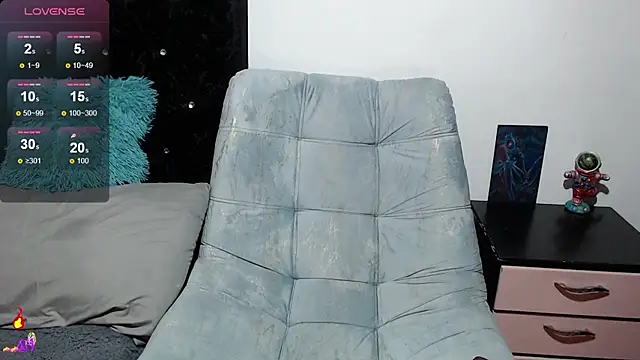 Snapshot of pretty_cristal69 chatting on September 16, 11:55 am pretty cristal69 online show from September 16, 11:55 am