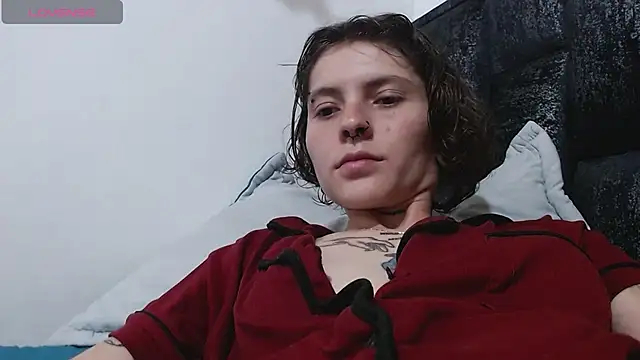 Snapshot of pretty_cristal69 chatting on October 13, 8:42 pm pretty cristal69 online show from October 13, 8:42 pm