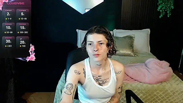 pretty cristal69 online show from February 5, 11:59 am