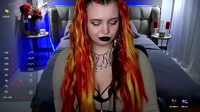 Snapshot of Miss_Maya_Mils chatting on January 18, 7:17 am Miss Maya Mils online show from January 18, 7:17 am