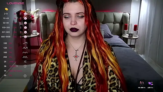 Snapshot of Miss_Maya_Mils chatting on January 20, 1:07 am Miss Maya Mils online show from January 20, 1:07 am