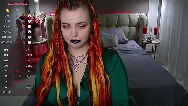 Snapshot of Miss_Maya_Mils chatting on January 24, 1:03 am Miss Maya Mils online show from January 24, 1:03 am