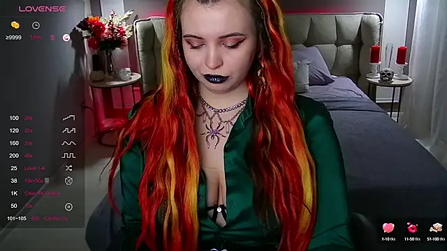 Snapshot of Miss_Maya_Mils chatting on January 24, 4:05 am Miss Maya Mils online show from January 24, 4:05 am