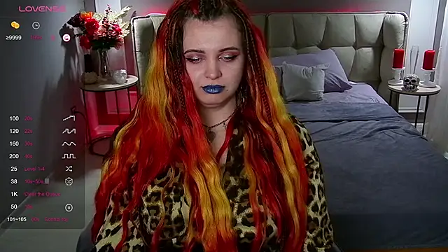 Snapshot of Miss_Maya_Mils chatting on January 29, 4:15 am Miss Maya Mils online show from January 29, 4:15 am