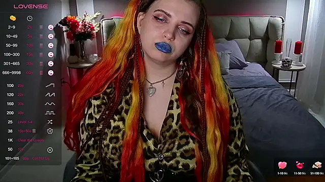 Snapshot of Miss_Maya_Mils chatting on January 29, 7:25 am Miss Maya Mils online show from January 29, 7:25 am