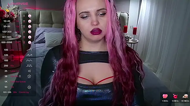 Snapshot of Miss_Maya_Mils chatting on February 10, 7:04 am Miss Maya Mils online show from February 10, 7:04 am