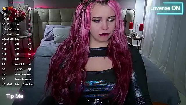 Snapshot of Miss_Maya_Mils chatting on February 19, 1:08 am Miss Maya Mils online show from February 19, 1:08 am