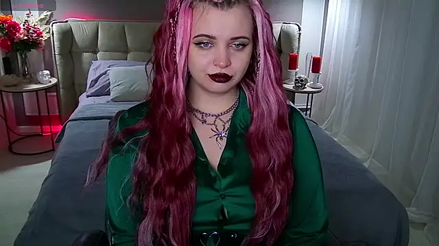 Snapshot of Miss_Maya_Mils chatting on February 21, 1:11 am Miss Maya Mils online show from February 21, 1:11 am