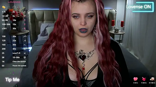 Snapshot of Miss_Maya_Mils chatting on March 1, 1:11 am Miss Maya Mils online show from March 1, 1:11 am