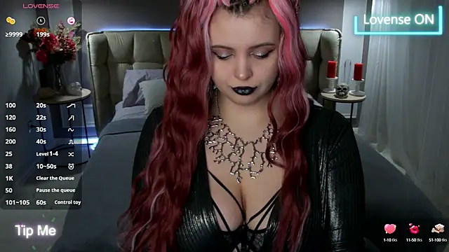 Snapshot of Miss_Maya_Mils chatting on March 2, 12:53 am Miss Maya Mils online show from March 2, 12:53 am