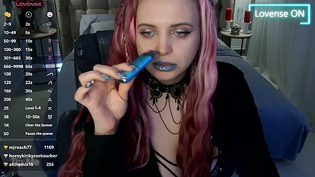 Snapshot of Miss_Maya_Mils chatting on March 3, 7:21 am Miss Maya Mils online show from March 3, 7:21 am