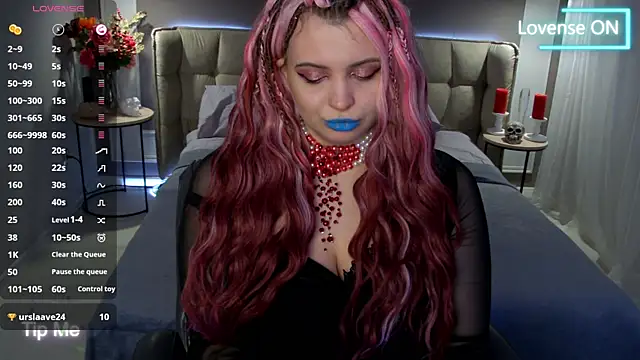 Snapshot of Miss_Maya_Mils chatting on March 4, 4:17 am Miss Maya Mils online show from March 4, 4:17 am