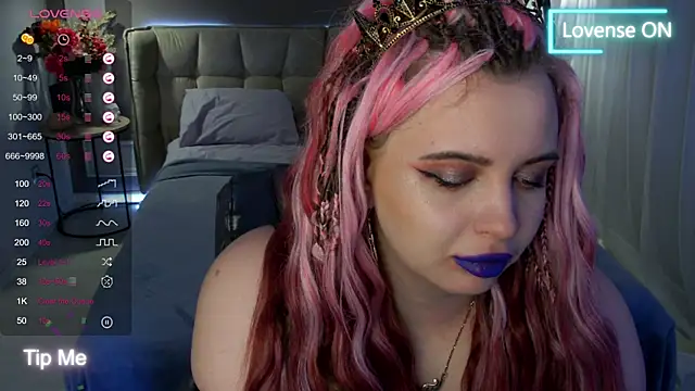 Snapshot of Miss_Maya_Mils chatting on March 9, 4:05 am Miss Maya Mils online show from March 9, 4:05 am