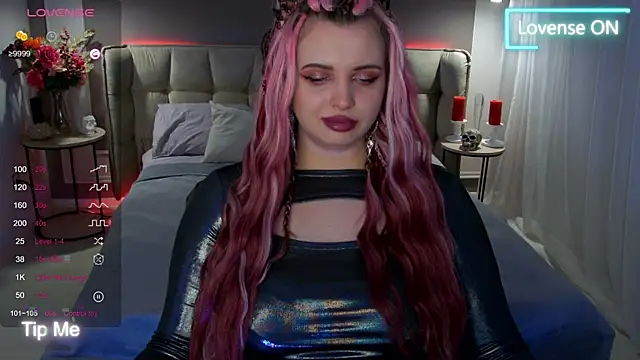 Snapshot of Miss_Maya_Mils chatting on March 12, 4:08 am Miss Maya Mils online show from March 12, 4:08 am