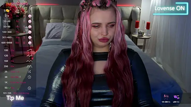 Snapshot of Miss_Maya_Mils chatting on March 12, 7:13 am Miss Maya Mils online show from March 12, 7:13 am