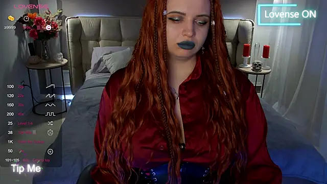 Snapshot of Miss_Maya_Mils chatting on March 18, 7:08 am Miss Maya Mils online show from March 18, 7:08 am