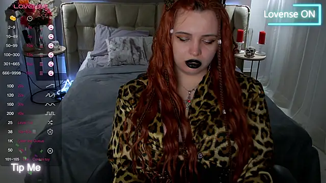 Snapshot of Miss_Maya_Mils chatting on March 19, 7:18 am Miss Maya Mils online show from March 19, 7:18 am