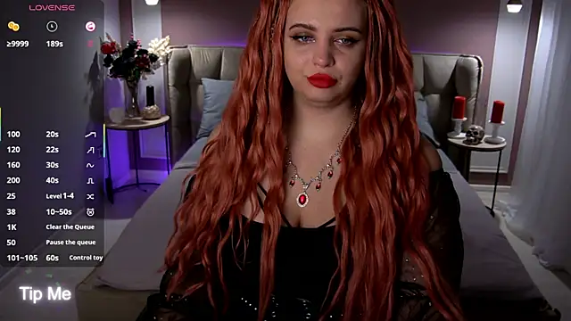 Snapshot of Miss_Maya_Mils chatting on September 22, 1:07 am Miss Maya Mils online show from September 22, 1:07 am