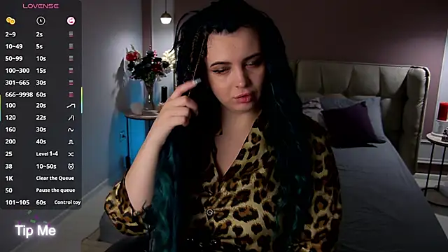 Snapshot of Miss_Maya_Mils chatting on October 3, 1:02 am Miss Maya Mils online show from October 3, 1:02 am