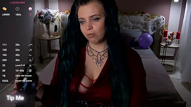 Snapshot of Miss_Maya_Mils chatting on October 29, 1:08 am Miss Maya Mils online show from October 29, 1:08 am