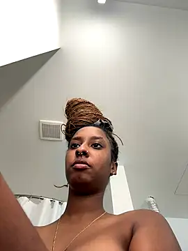 Your Paris online show from September 24, 3:37 pm