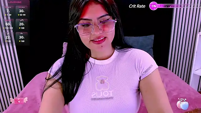 Snapshot of sarah_cream chatting on March 17, 2:30 am sarah cream online show from March 17, 2:30 am