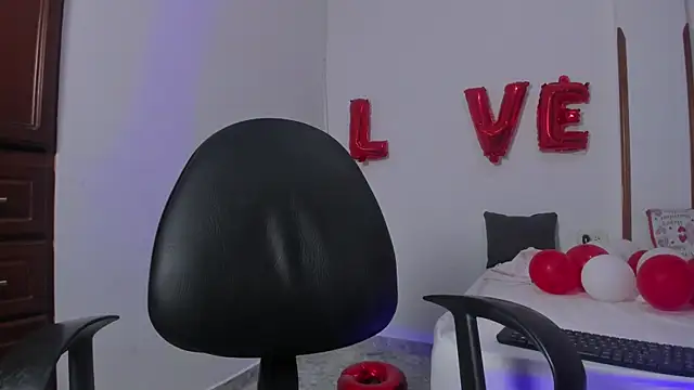 iris torrez  online show from February 17, 3:09 pm