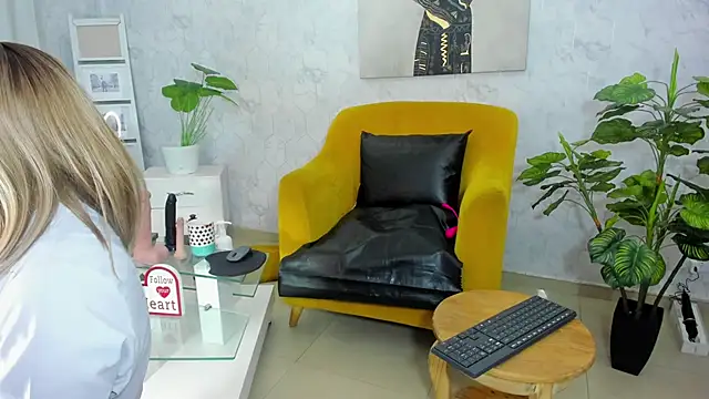 MissEscarleth online show from January 30, 2:49 am