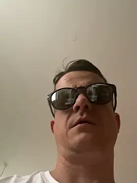 deskriptive online show from July 27, 4:58 pm