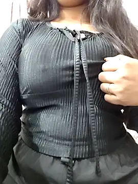 Snapshot of MohiniHott chatting on October 8, 6:11 am MohiniHott online show from October 8, 6:11 am