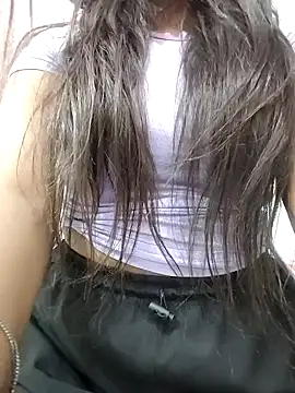 Snapshot of MohiniHott chatting on October 31, 6:47 am MohiniHott online show from October 31, 6:47 am