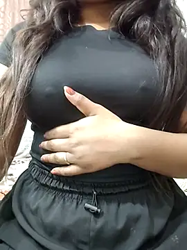 MohiniHott online show from February 5, 6:29 am