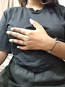MohiniHott online show from July 19, 5:33 am